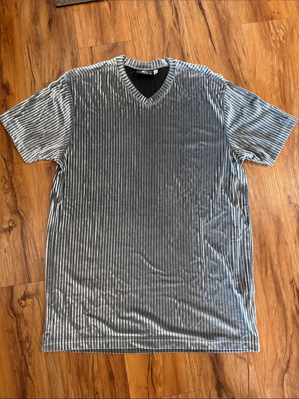 Positano - Men's Silver Ribbed Velvet V-Neck Shirt